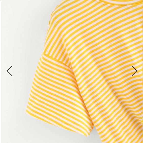 🦋striped top🦋 1 Left S - Picture 2 of 4